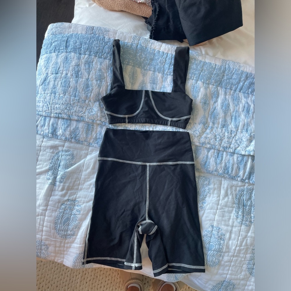 WeWoreWhat Black and White Workout Set